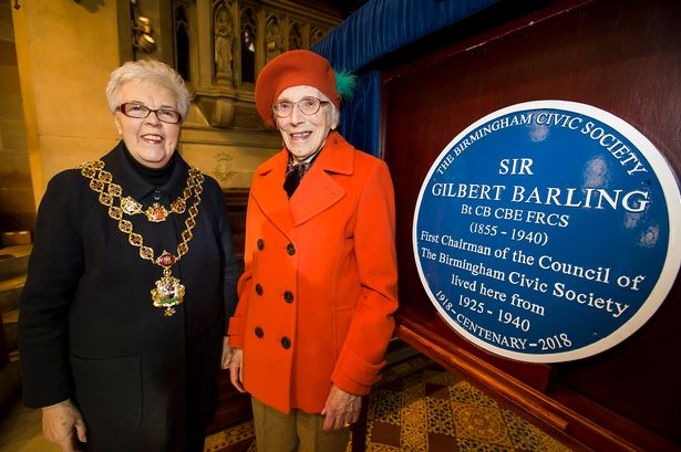 Civic society's first chairman honoured with blue plaque